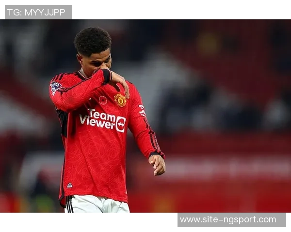 曼联与雷丁激战正酣比赛直播精彩瞬间全程回顾与分析